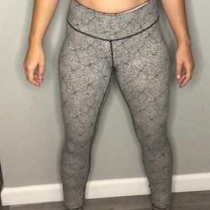 lululemon black and white floral leggings